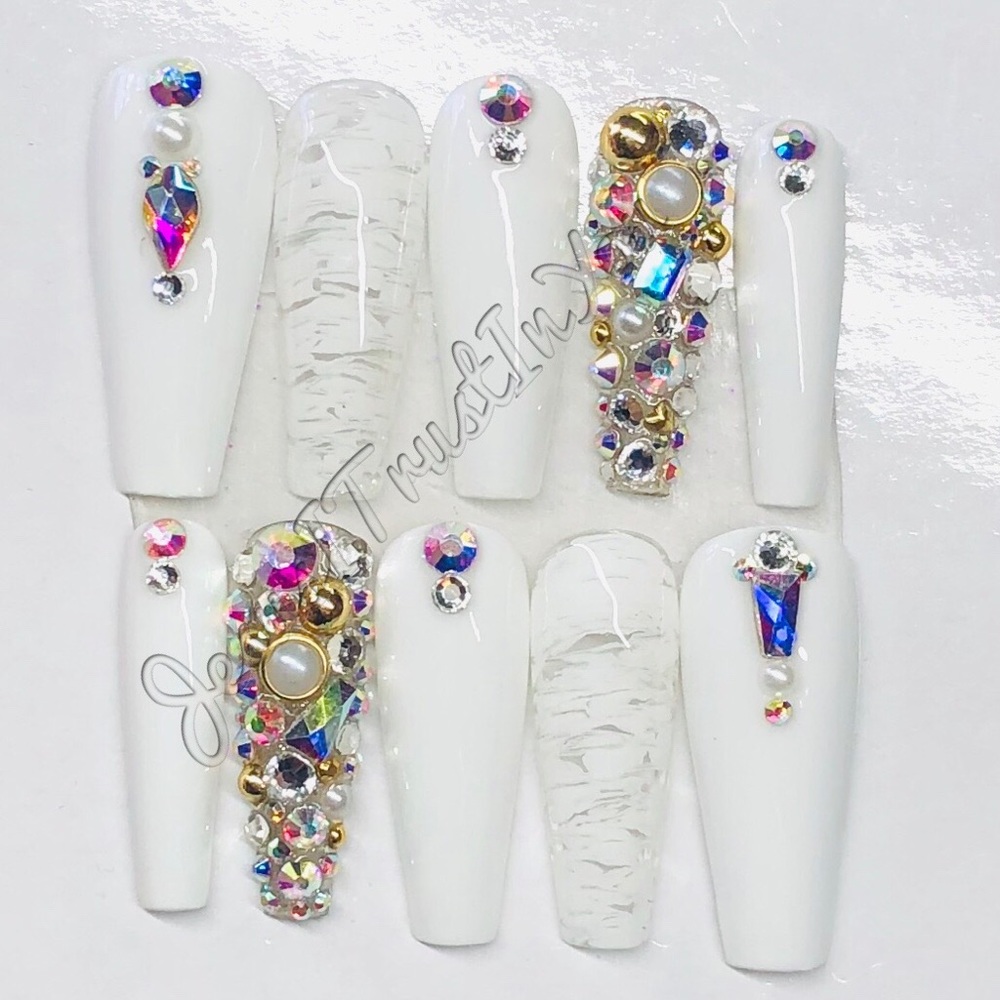 PEACEFUL - LONG BALLERINA PRESS ON NAILS